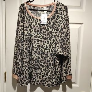 Honeyme leopard top